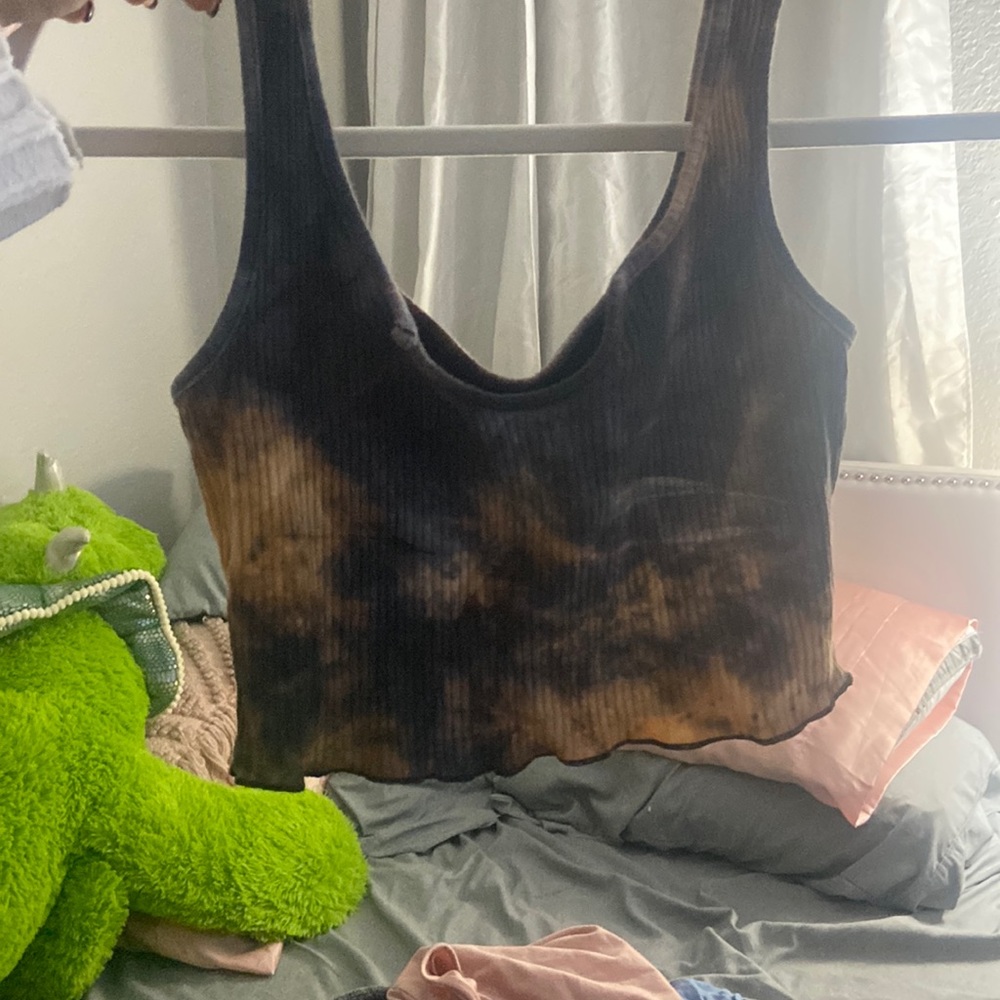 tank top crop